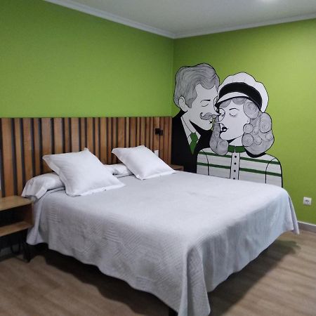 Hotel Brios Lugo Esterno foto