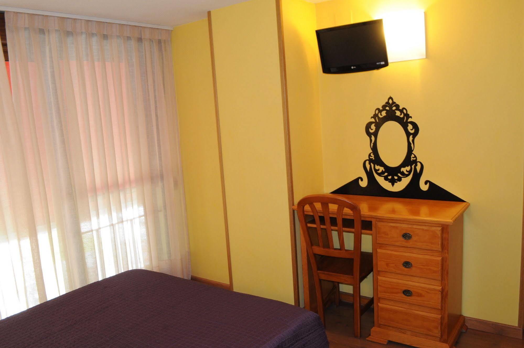 Hotel Brios Lugo Esterno foto